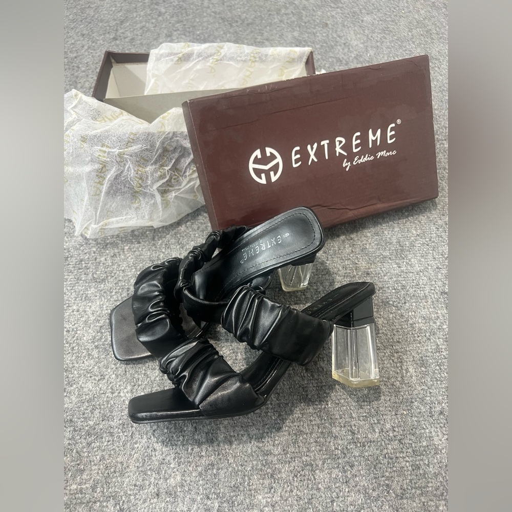 Woman’s size 6 open toe heels
